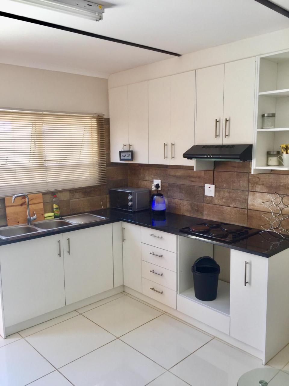 Man Cave Suite Swakopmund Exterior foto
